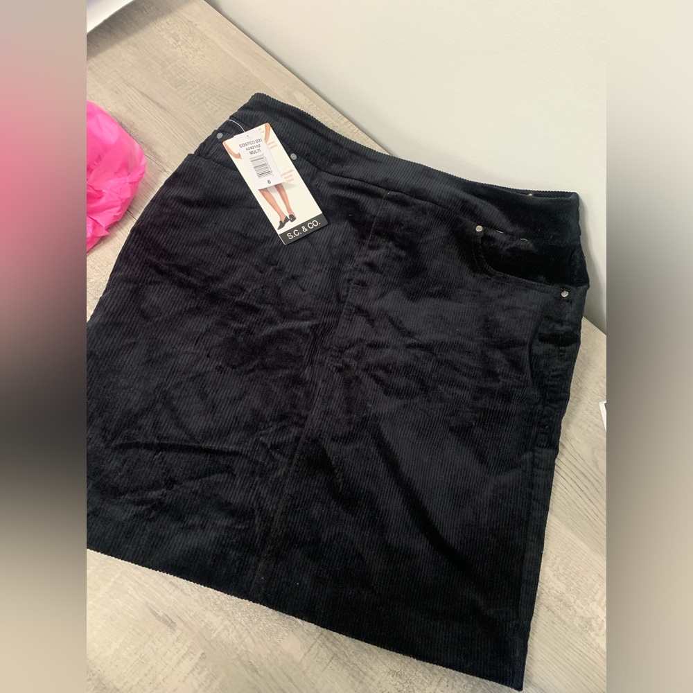 Black corduroy skirt NWT